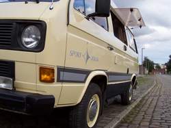 VW Bus Campervan
